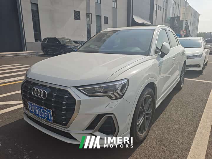 Audi Q3 Facelift 40 TFSI Style Dynamic