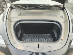 Tesla Model Y Rear-Wheel Drive - ფოტო 11