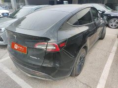 Tesla Model Y Rear-Wheel Drive - ფოტო 13