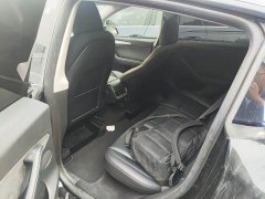 Tesla Model Y Rear-Wheel Drive - ფოტო 4