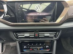 Volkswagen Touareg 2022 280TSI FWD Luxury Edition - ფოტო 18