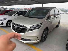 Buick GL8 ES Land Respect 653T Premier - ფოტო 1