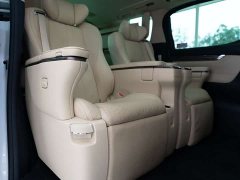 Toyota Alphard Hybrid 2.5L Premium Edition - ფოტო 9