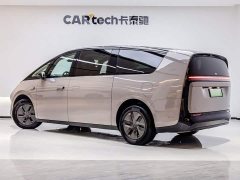 Li Auto Li Xiang MEGA Ultra - ფოტო 4