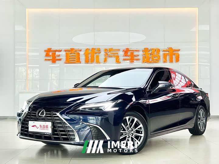 Lexus ES 300h Premium Edition
