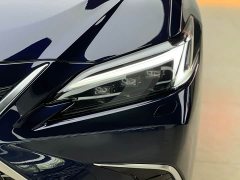 Lexus ES 300h Premium Edition - ფოტო 17