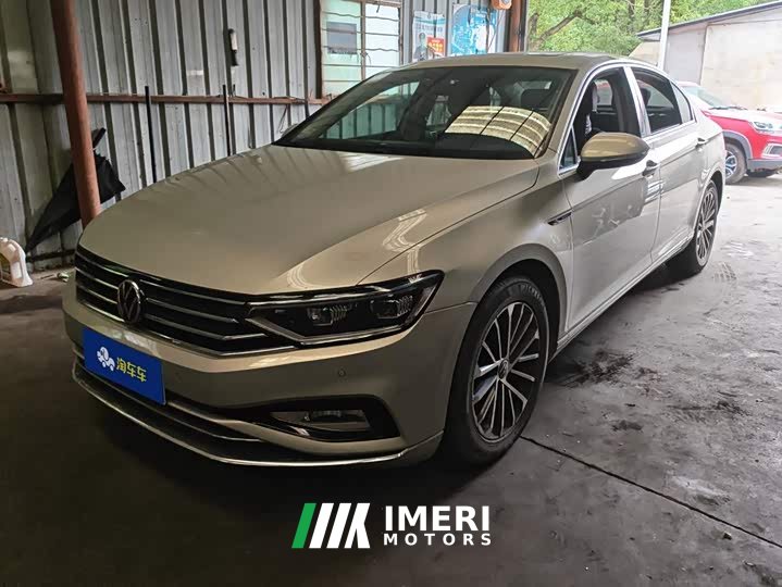 Volkswagen Magotan 330TSI DSG Luxury