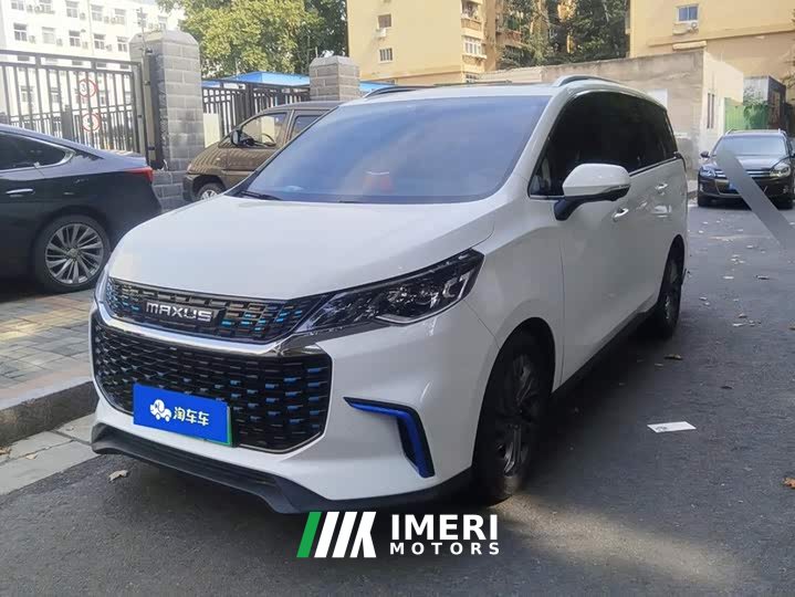 SAIC Maxus EUNIQ 5 1.3T Plug-in Hybrid Luxury
