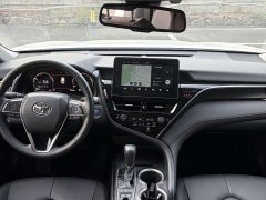 Toyota Camry Hybrid 2.5L HG Luxury - ფოტო 10