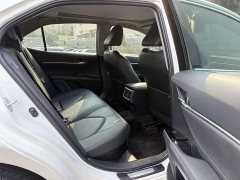 Toyota Camry Hybrid 2.5L HG Luxury - ფოტო 18