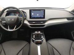 FAW Red Flag E-QM5 Facelift Base Mobility Edition - ფოტო 12