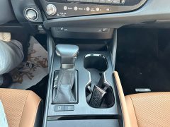 Lexus ES 2023 200 Luxury - ფოტო 10