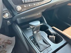 Lexus ES 2023 200 Luxury - ფოტო 11