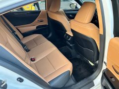 Lexus ES 2023 200 Luxury - ფოტო 14