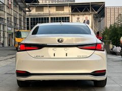 Lexus ES 2023 200 Luxury - ფოტო 4
