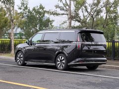 Volvo EM90 2025 Ultra Six-Seater - ფოტო 4