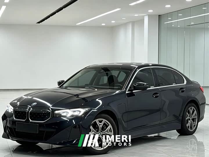 BMW i3 eDrive 35 L