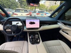 Zeekr 009 Six-Seat Executive AWD 108kWh - ფოტო 13