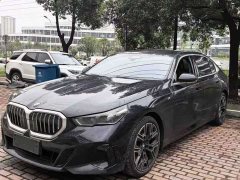 BMW 5 Series 530Li Luxury M Sport Package - ფოტო 1