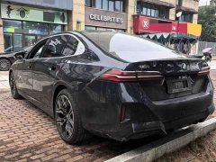 BMW 5 Series 530Li Luxury M Sport Package - ფოტო 5