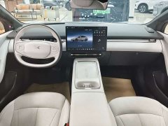 XPeng P7 Pure Electric 615 Max Flagship - ფოტო 12