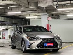 Lexus ES 260 Excellence Edition - ფოტო 3