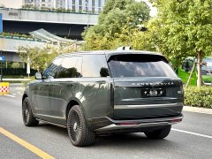 Land Rover Range Rover 3.0 L6 400PS Extended Wheelbase 7-Seater - ფოტო 5