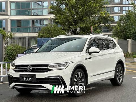 2023 Volkswagen Tiguan L 330TSI Automatic FWD R-Line Comfort Edition