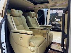 Toyota Vellfire Crown Hybrid 2.5L HV Premium Edition - ფოტო 12