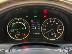 Toyota Vellfire Crown Hybrid 2.5L HV Premium Edition - ფოტო 18