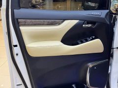 Toyota Vellfire Crown Hybrid 2.5L HV Premium Edition - ფოტო 4