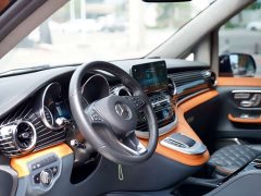 Mercedes-Benz V-Class 2022 V 260 L Long Wheelbase Luxury Edition - ფოტო 14