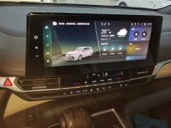 Toyota Sienna 2.5L Hybrid AWD Premium - ფოტო 13