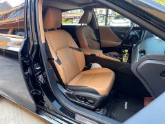 Lexus ES 200 Excellence Edition - ფოტო 5