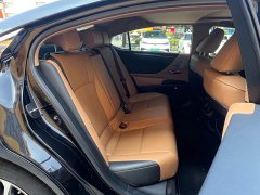 Lexus ES 200 Excellence Edition - ფოტო 7