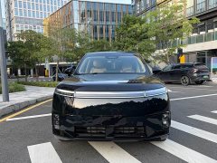 XPeng GX Extended Range 1585 AWD Ultra SE - ფოტო 2