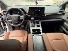 Toyota Sienna 2.5L Hybrid AWD Luxury - ფოტო 8