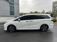 Honda Odyssey 2.0L Sharp Premium Edition - ფოტო 3