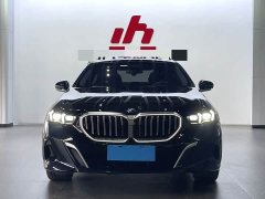 BMW 5 Series 530Li Premier M Sport Package - ფოტო 2