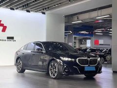 BMW 5 Series 530Li Premier M Sport Package - ფოტო 3