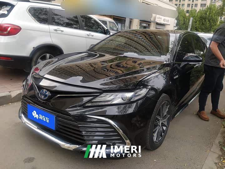Toyota Camry Hybrid 2.5L HG Luxury - ავტომობილი ჩინეთიდან
