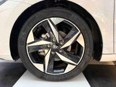 Hyundai Elantra 2022 1.5L CVT Luxury - ფოტო 11