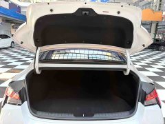 Hyundai Elantra 2022 1.5L CVT Luxury - ფოტო 17