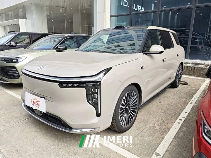 IM Motors Zhiji LS8 66 Ultra Tech Flagship 5-Seater - ავტომობილი ჩინეთიდან
