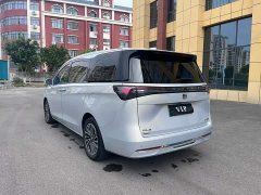 Buick GL8 New Energy Lusang Respect Edition - ფოტო 9