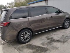 Buick GL8 Land Business Class Comfort Edition - ფოტო 3