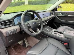Ford Explorer 2027 2.3T EcoBoost 4WD Titanium Edition 7-seater - ფოტო 7