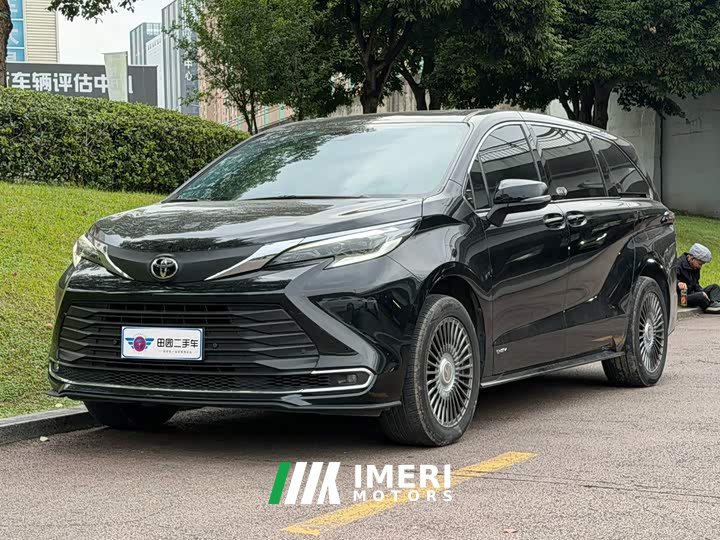 Toyota Sienna 2.5L Hybrid Comfort Edition - ავტომობილი ჩინეთიდან