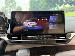 Toyota Sienna 2.5L Hybrid Comfort Edition - ფოტო 10