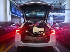 Tesla Model Y Rear-Wheel Drive - ფოტო 15